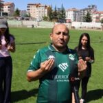 Sampiyonluk icin toplandilar amigonun ettigi dua gulumsetti SFOQmnNP